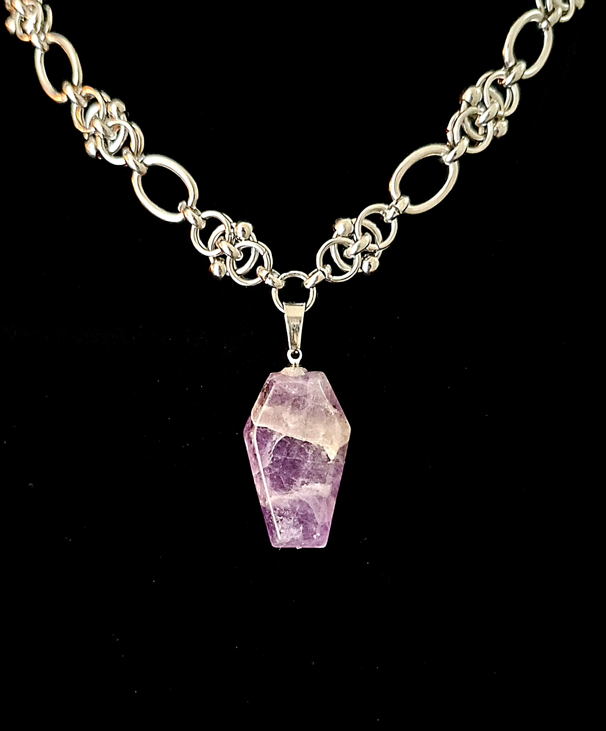 EMORIOR - Amethyst Coffin Chainmaille Collar