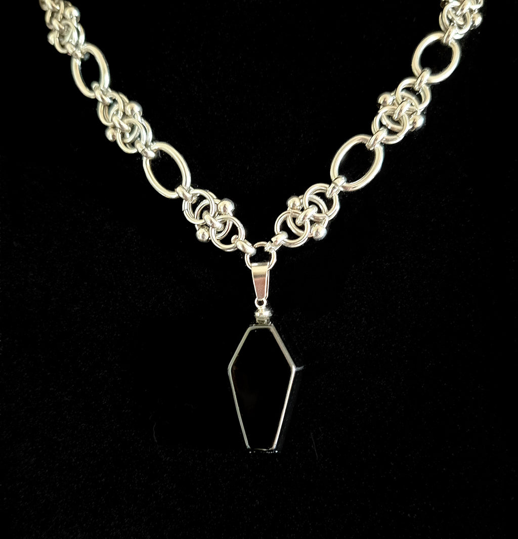 EMORIOR - Black Obsidian V. I Coffin Chainmaille Collar