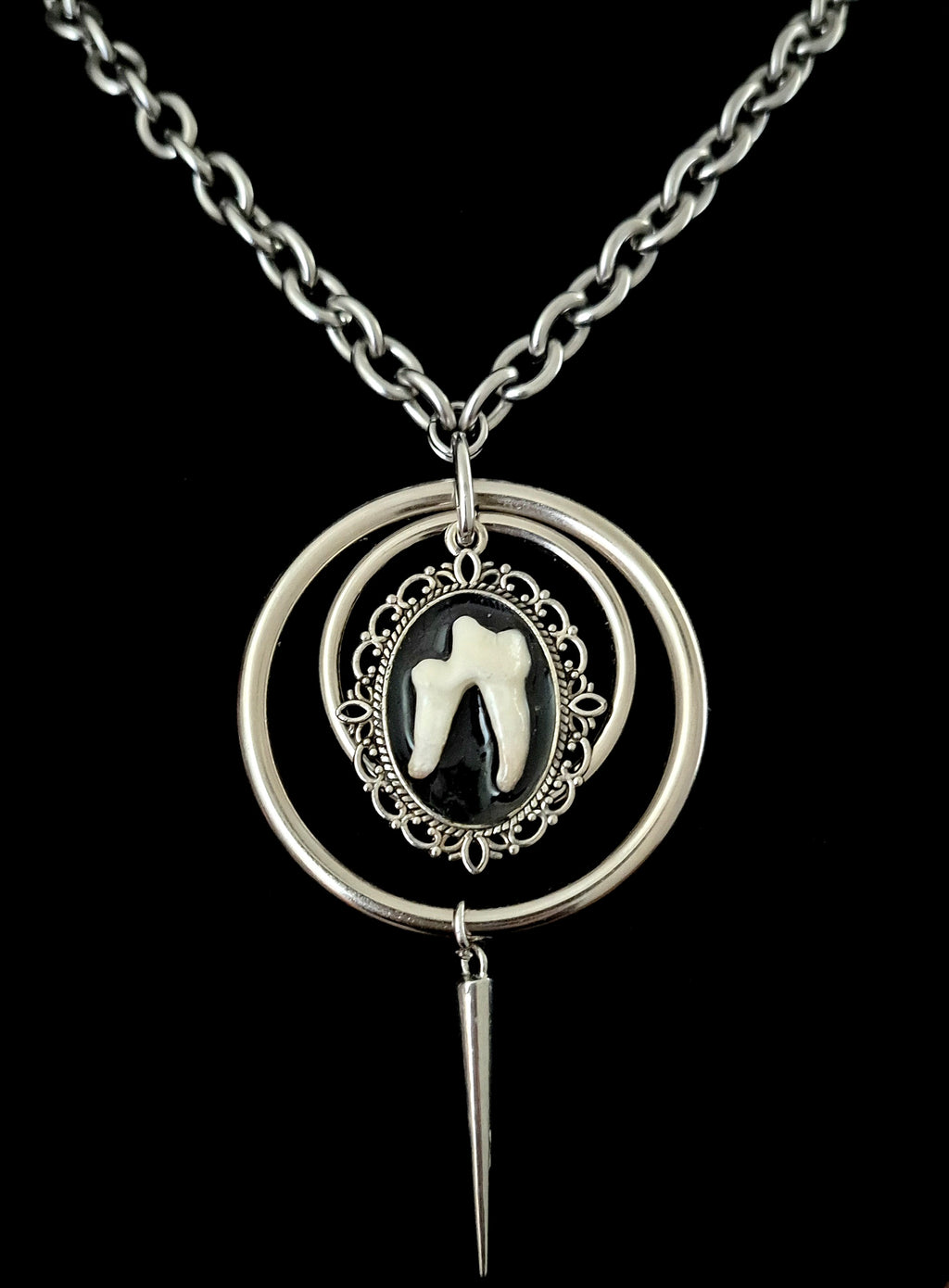 AMARUM - Fox Tooth Heavy Chain Necklace