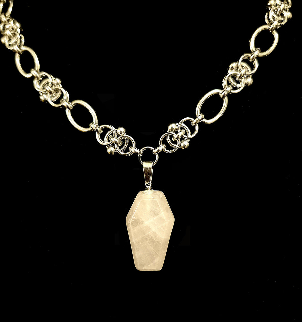 EMORIOR - Rose Quartz Coffin Chainmaille Collar
