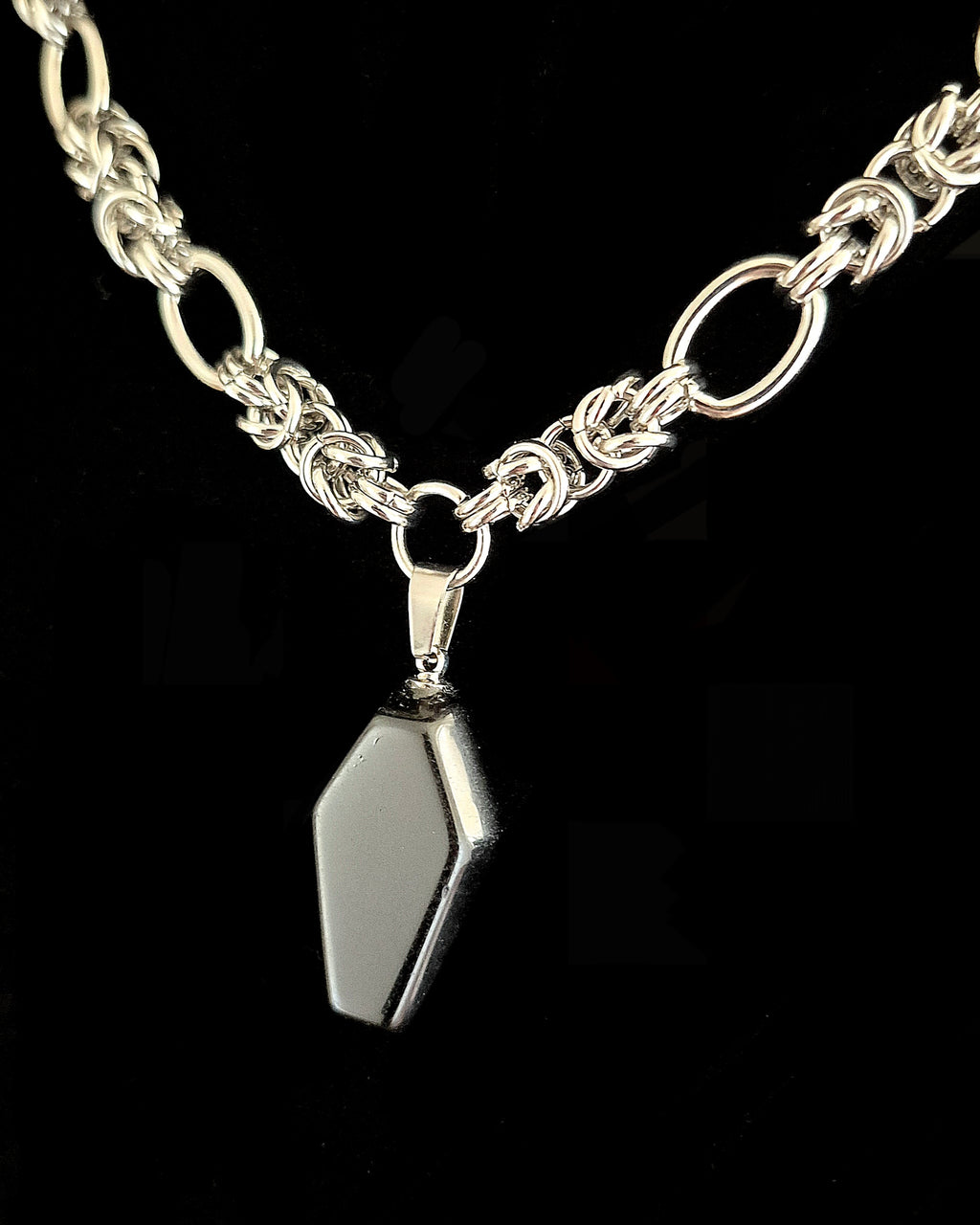 EMORIOR - Black Obsidian V.II Coffin Chainmaille Collar