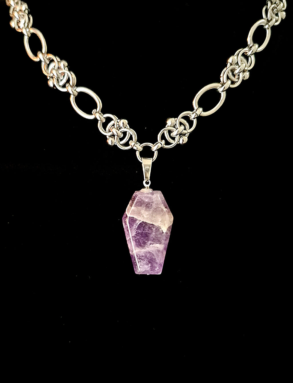 EMORIOR - Amethyst Coffin Chainmaille Collar
