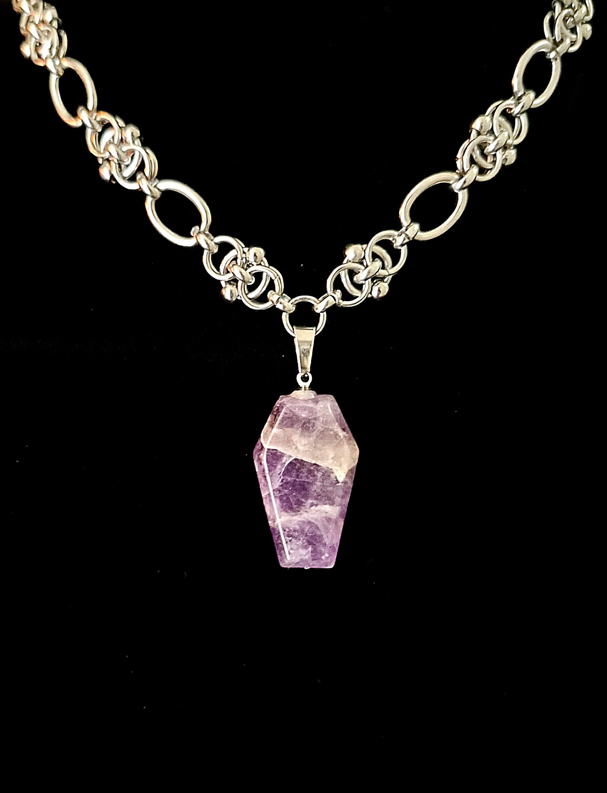 EMORIOR - Amethyst Coffin Chainmaille Collar
