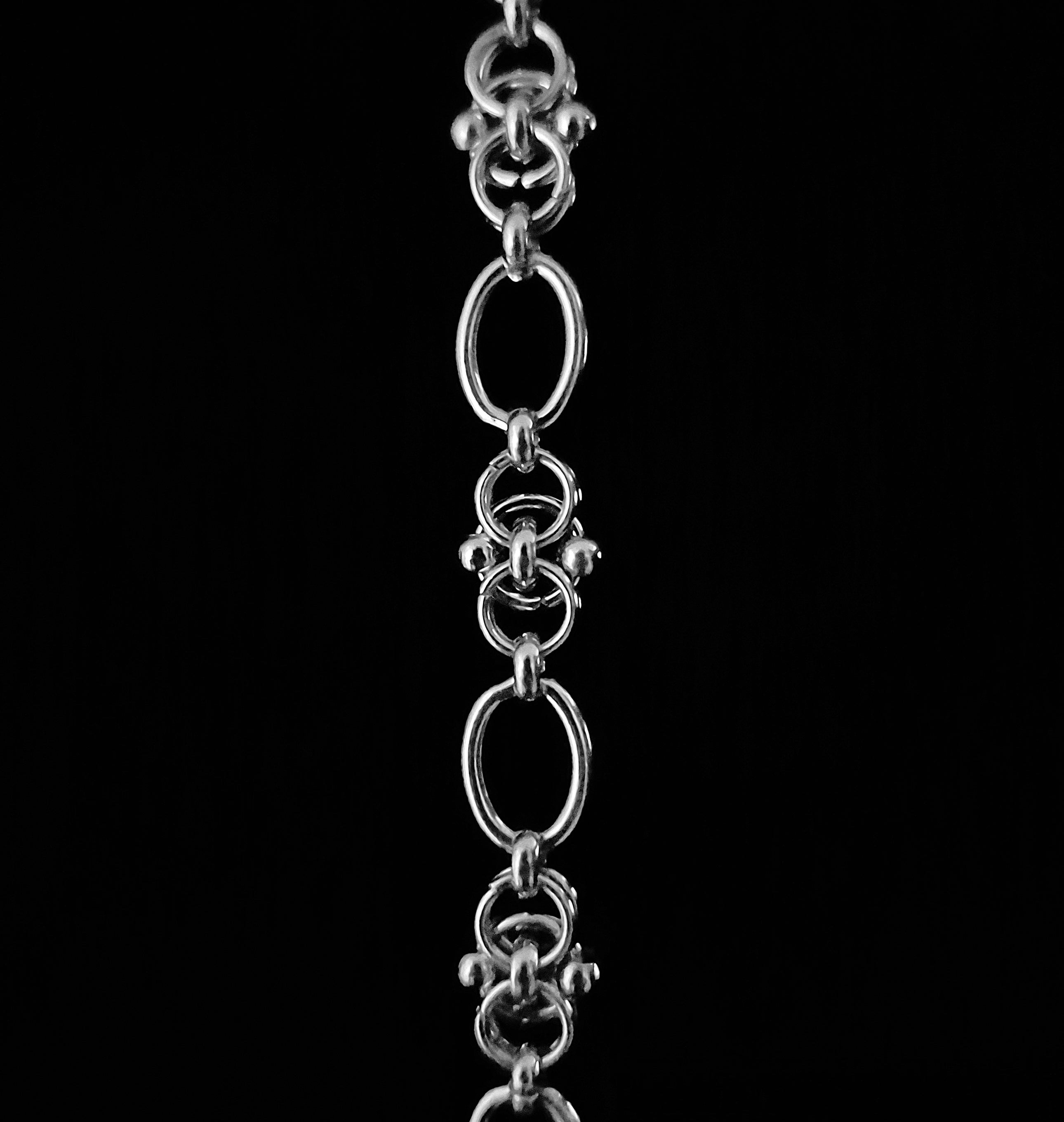 COMITISSA - Ornate Chainmaille Bracelet
