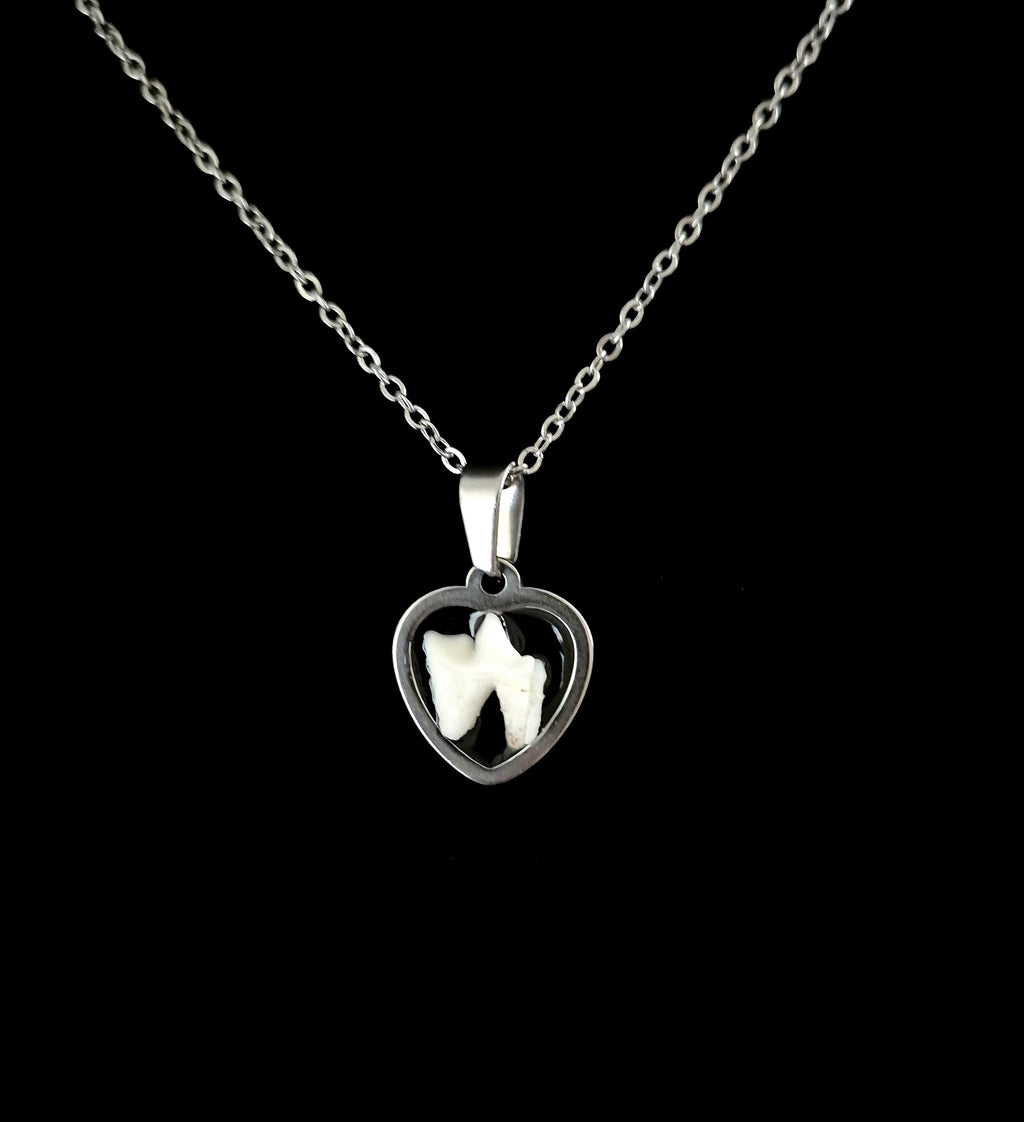 INFATUATUS - Cat Tooth Heart Shaped Necklace