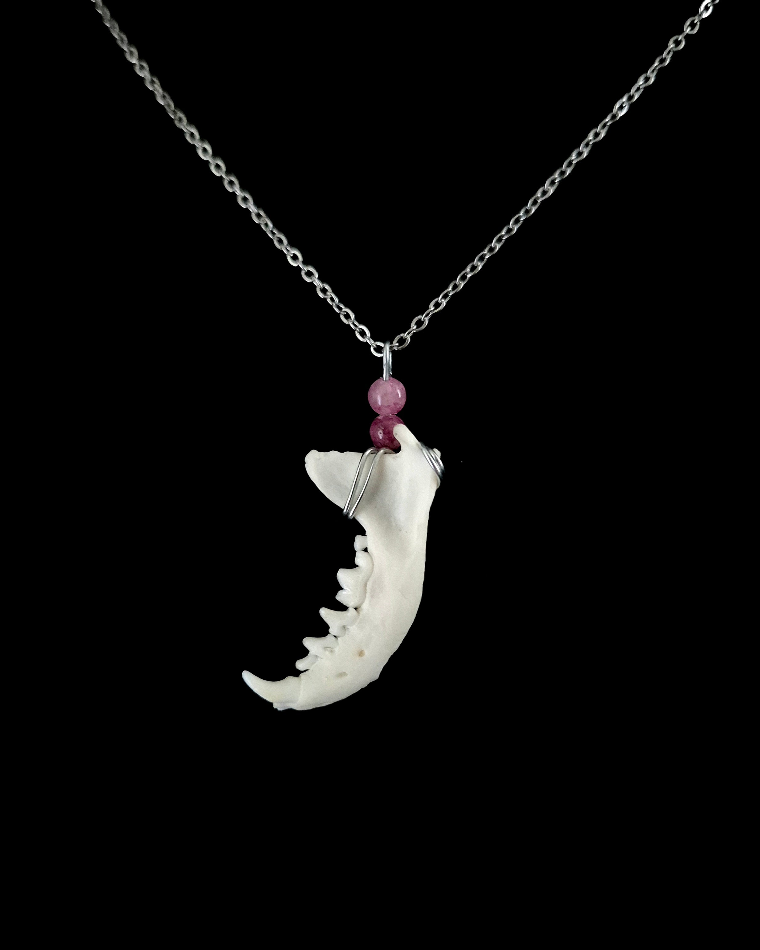 MOLLIS - Mink Jaw & Pink Jade Necklace